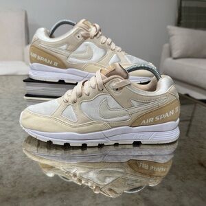 Nike Air Span II Women's Shoes - Cream and Tan